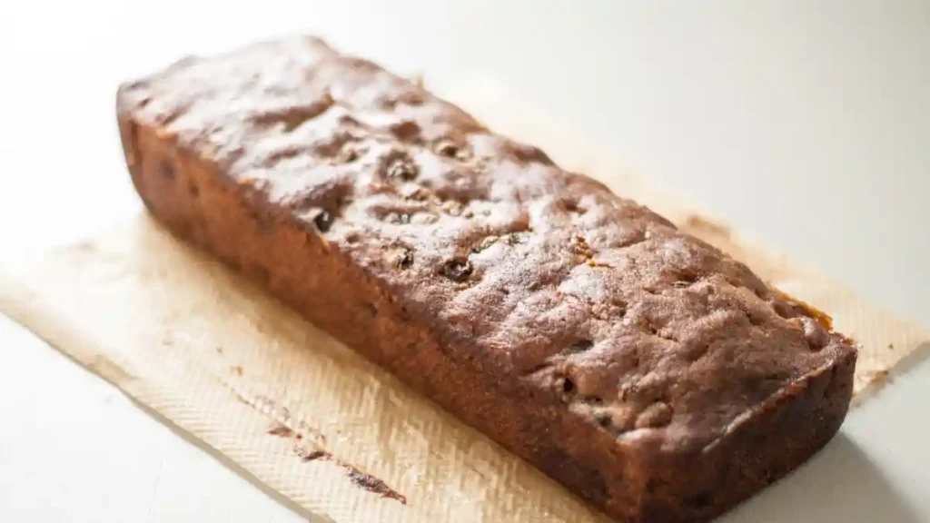 Almond Raisin Cake Recipe ঘরেই বানান নরম ও সুস্বাদু আমন্ড–কিসমিস কেক 3 Almond Raisin Cake Recipe ঘরেই বানান নরম ও সুস্বাদু আমন্ড–কিসমিস কেক