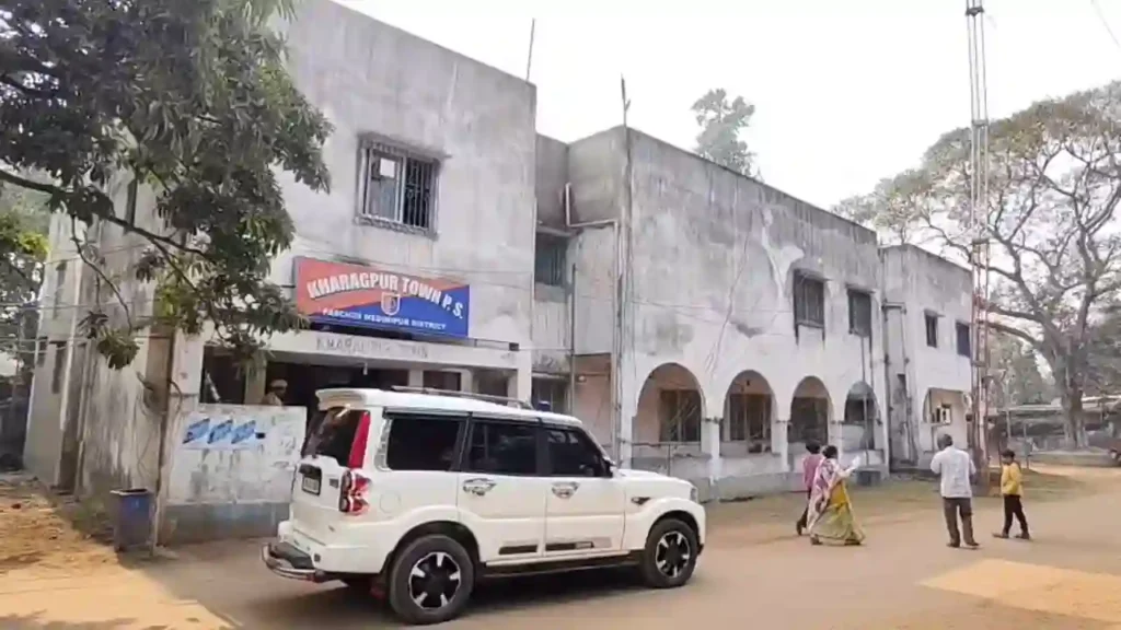 খড়্গপুরে যুব তৃণমূল নেতার বোর্ড লাগানো স্করপিও থেকে বন্দুক উদ্ধার! গ্রেফতার ১